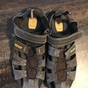 Teva Forebay Water Shoe Men Size 10